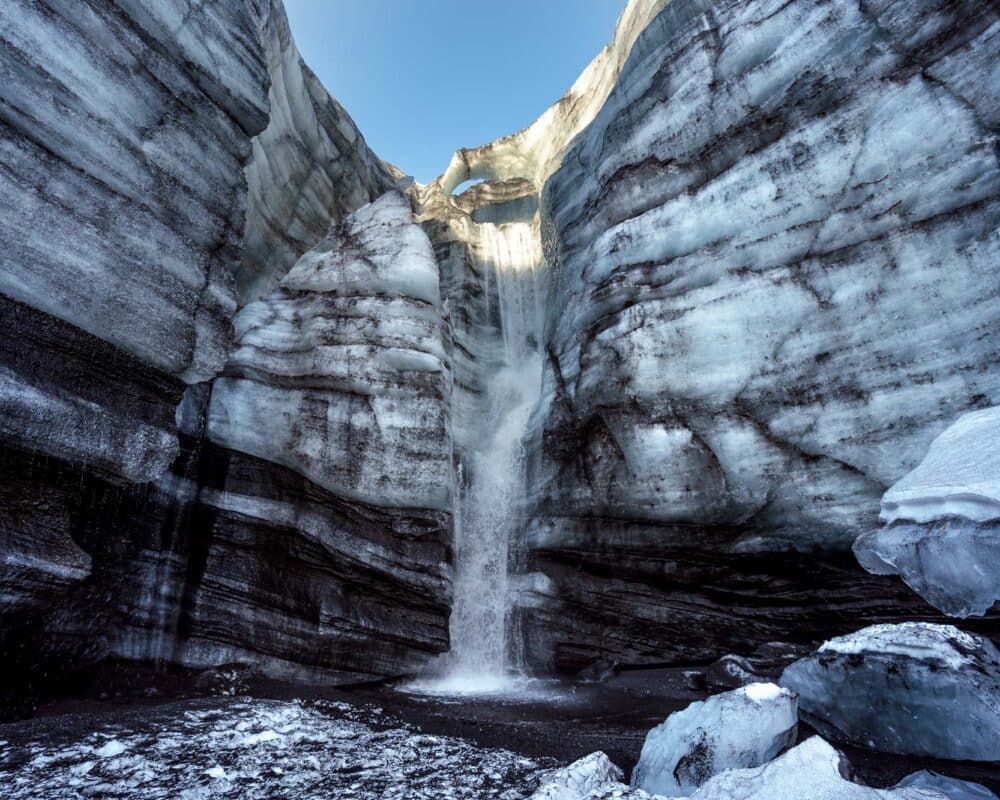 Explore Iceland on this 4 day Private Super Winter Tour. Airport transfers, Northern Lights, Golden Circle, South Coast tours, and more.